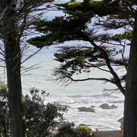 Les Deux Bretagne's - Les De La Cote D'amour فيلة لو كروازيك