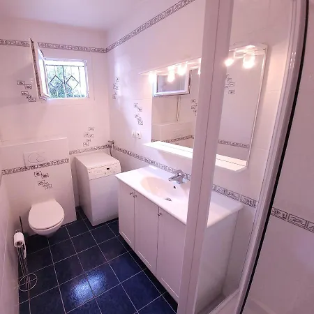 Les Deux Bretagne's - Les De La Cote D'amour فيلة لو كروازيك